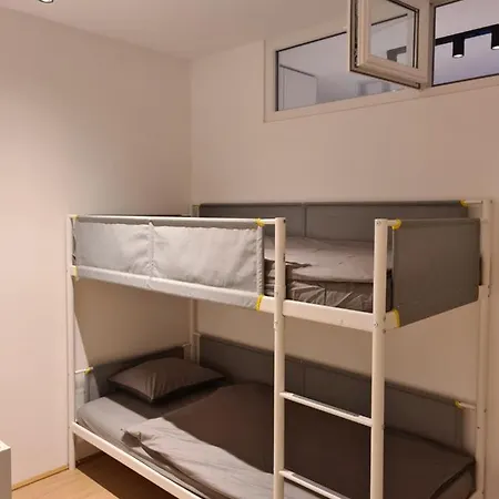 Neu, Zentral, Schoen, Bergblick, Suedterrasse Freilassing